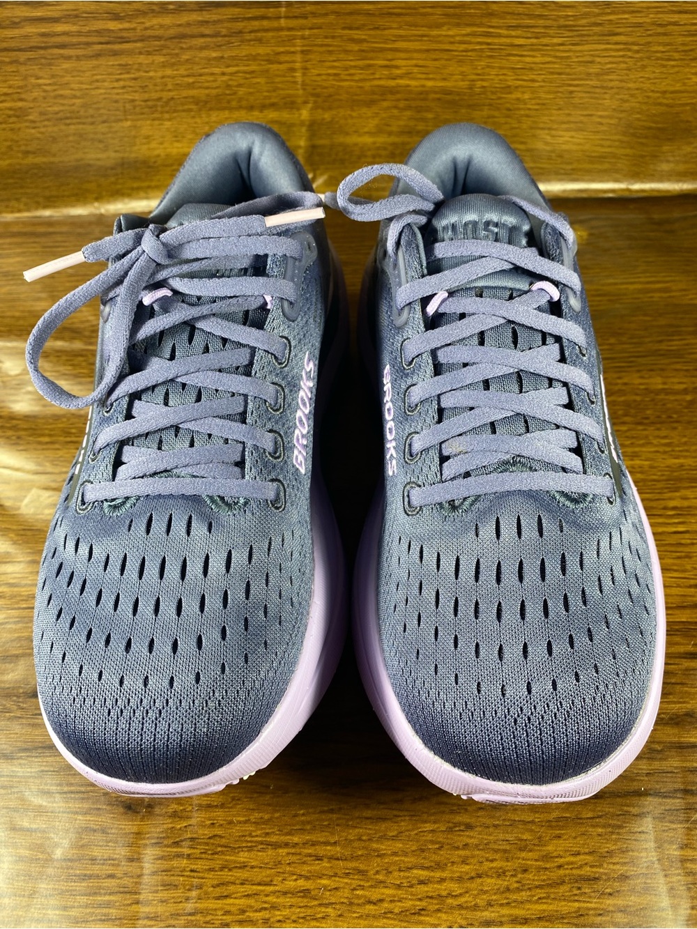 Brooks Ghost Max 3 women’s shoe size 7.5 - Picture 6 of 11